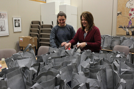 Highland Helps Provide Healthy Holiday Hampers