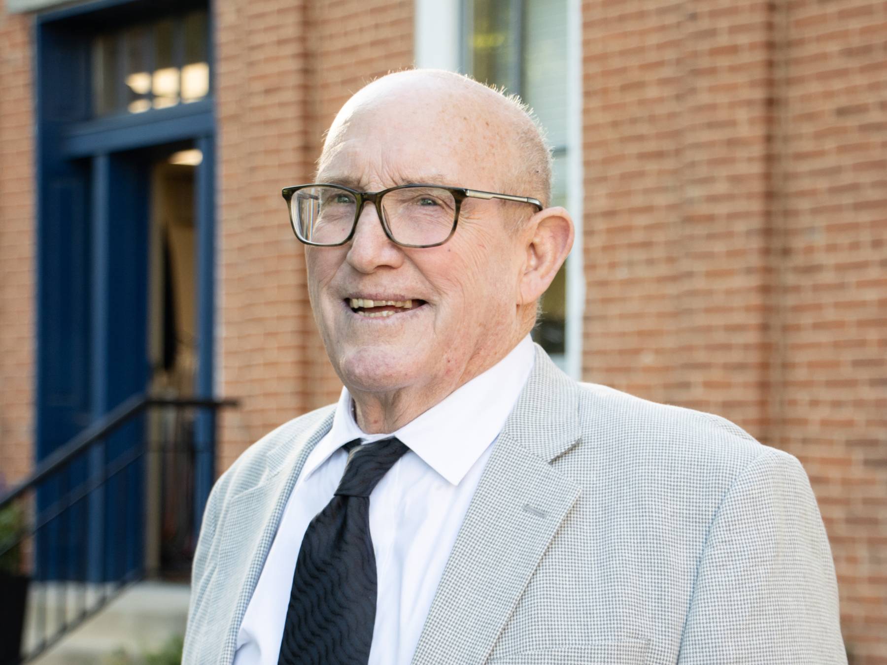 Directory photo of Tom Smith